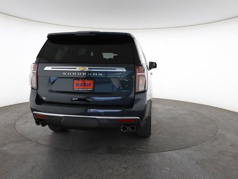 Used 2022 Chevrolet Suburban High Country AWD/4WD image 11