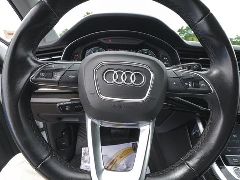 Used 2023 Audi Q7 3.0T Premium w/ Convenience Package AWD/4WD image 18