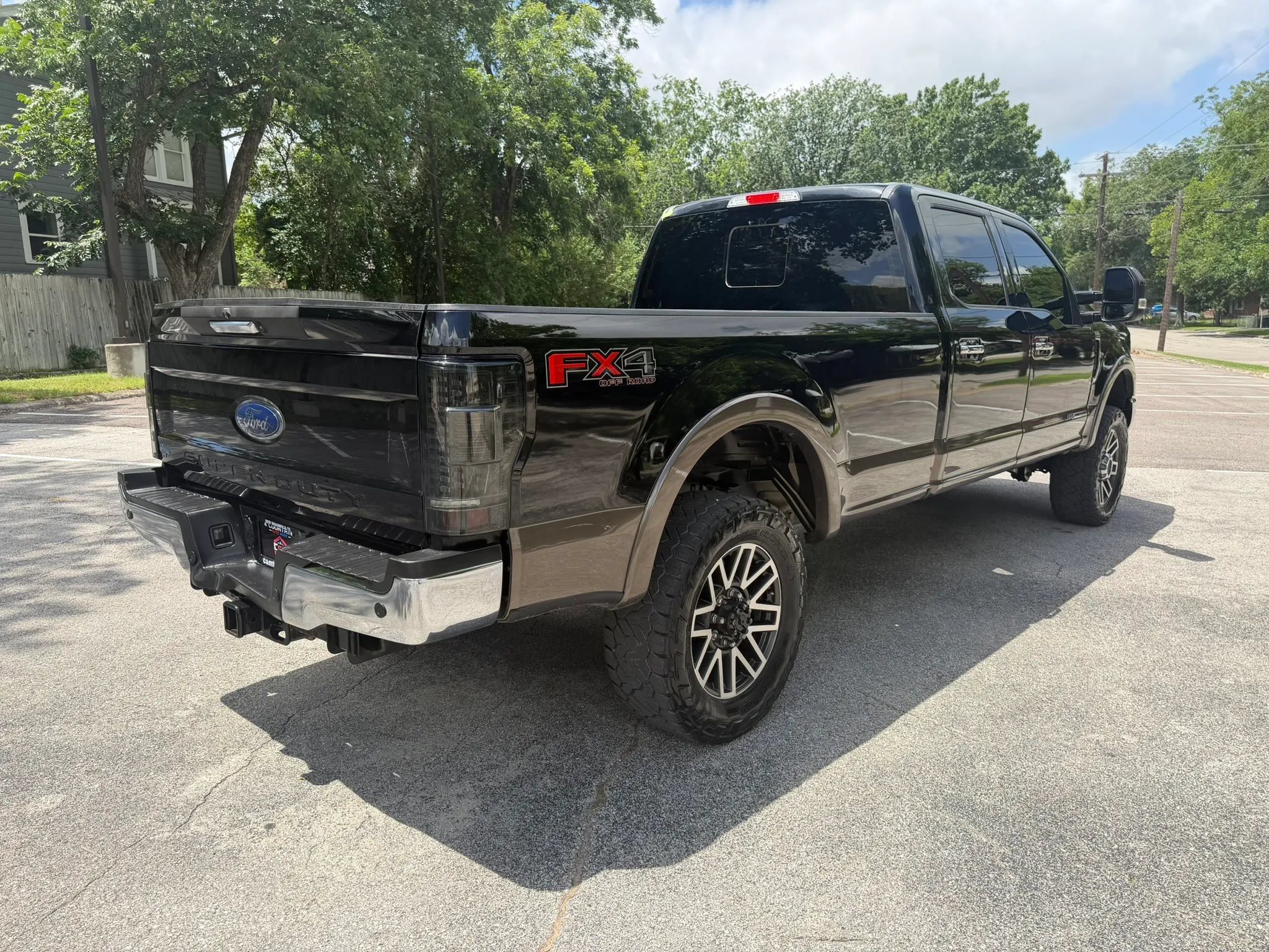 Used 2017 Ford F350 Lariat w/ Chrome Package AWD/4WD image 5