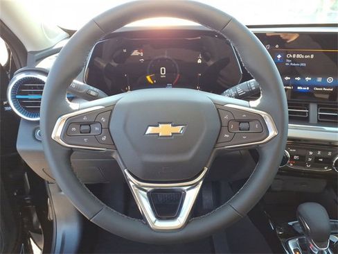 New 2026 Chevrolet Trax LT w/ Driver Confidence Package image 11