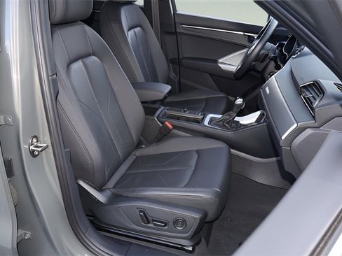 Used 2022 Audi Q3 2.0T Premium Plus image 19