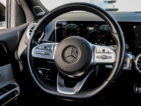 Used 2021 Mercedes-Benz GLB 35 AMG GLB 35 AMG image 15