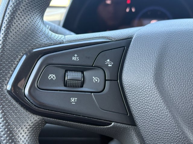 Used 2024 Chevrolet Trax LT FWD image 24