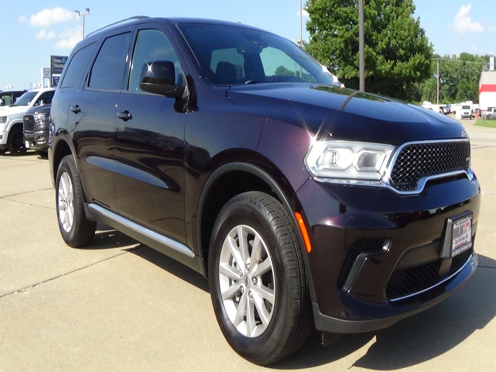 Certified 2024 Dodge Durango SXT AWD/4WD image 4