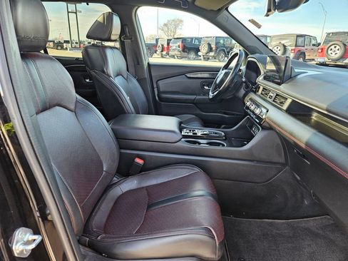 Used 2023 Honda Pilot Elite image 37