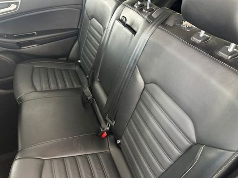 Used 2018 Ford Edge SEL w/ Equipment Group 201A AWD/4WD image 24
