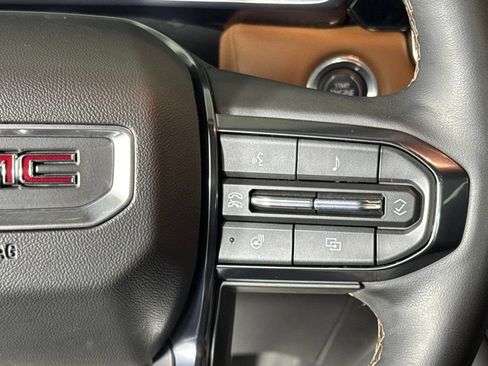 Certified 2023 GMC Canyon AT4 w/ AT4 Premium Package AWD/4WD image 21
