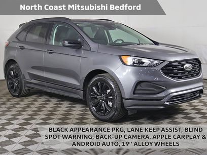 Used 2023 Ford Edge SE w/ Black Appearance Package