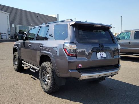 Used 2023 Toyota 4Runner TRD Off-Road Premium AWD/4WD image 3