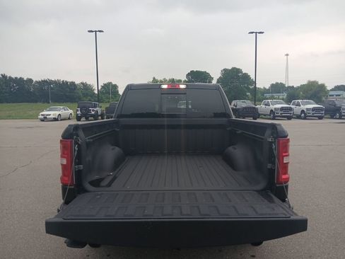 Used 2025 RAM 1500 Laramie w/ Sport Appearance Package AWD/4WD image 12