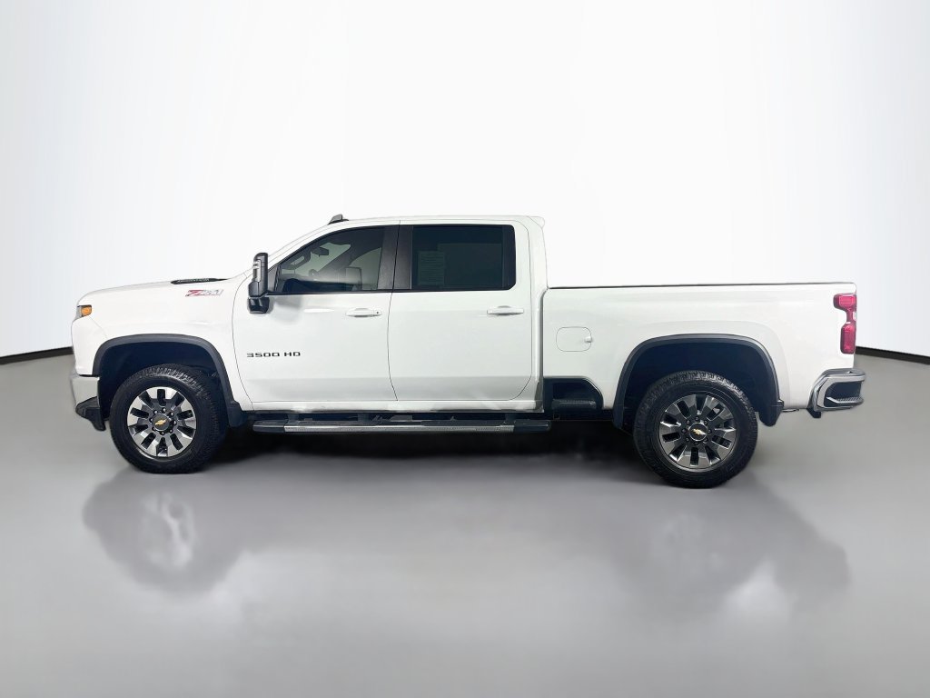 Certified 2023 Chevrolet Silverado 3500 LT AWD/4WD image 4