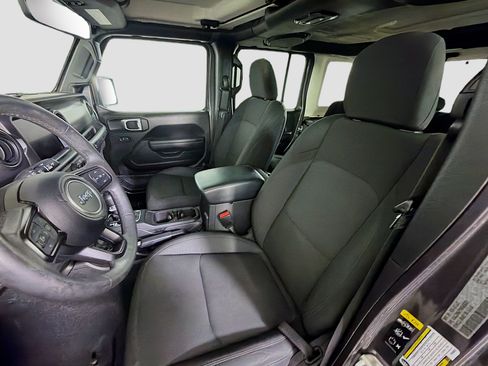 Used 2023 Jeep Wrangler Unlimited w/ 8.4" Radio Group AWD/4WD image 13