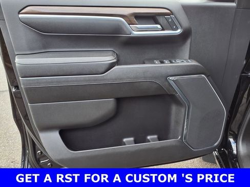 Used 2023 Chevrolet Silverado 1500 RST image 12