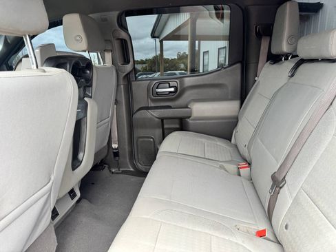 Used 2020 Chevrolet Silverado 1500 LT AWD/4WD image 17