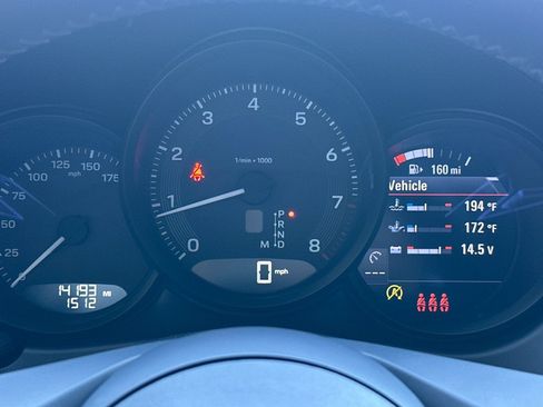 Certified 2023 Porsche Macan AWD/4WD image 25