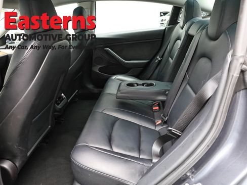 Used 2023 Tesla Model 3 Standard Range image 16