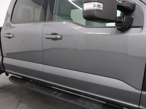 Used 2023 Ford F250 XLT w/ Black Appearance Package AWD/4WD image 28