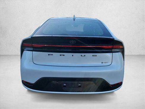 Used 2025 Toyota Prius LE image 6