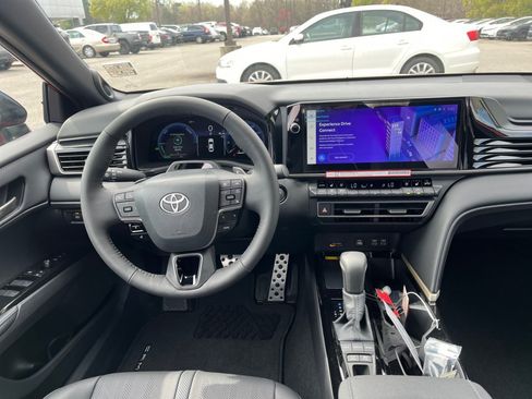 Used 2026 Toyota Camry XSE w/ Premium Plus Package FWD image 21