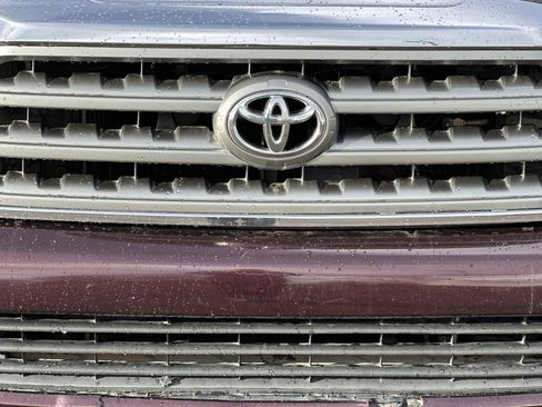 Used 2013 Toyota Sequoia Limited image 44