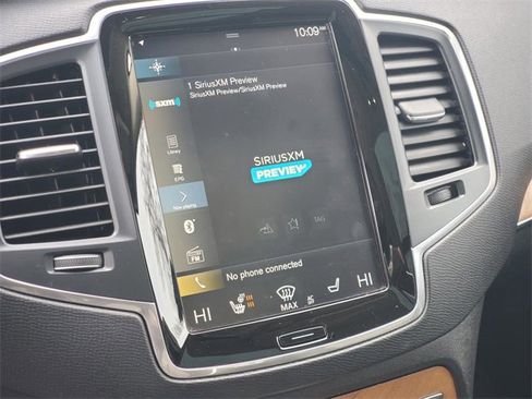 Used 2021 Volvo XC90 T6 Momentum w/ Climate Package image 21