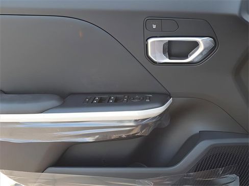 New 2025 Kia K4 GT-Line image 16