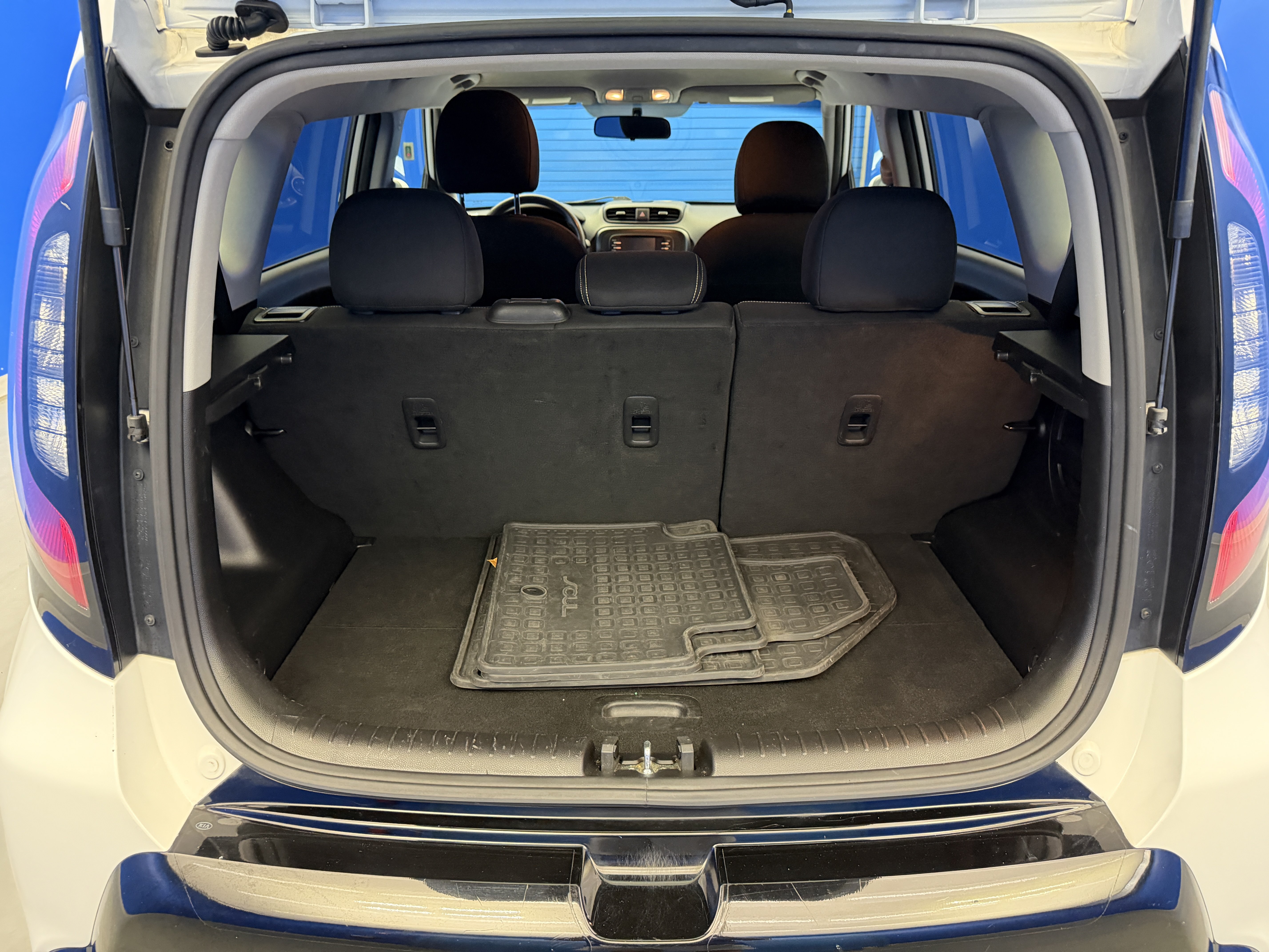 Used 2016 Kia Soul + FWD image 24