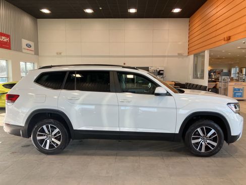 Used 2021 Volkswagen Atlas SE image 4