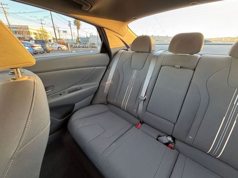 Used 2025 Hyundai Elantra SEL image 42