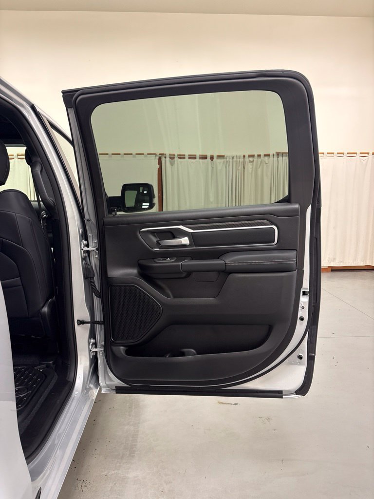 New 2026 RAM 1500 Big Horn AWD/4WD image 30