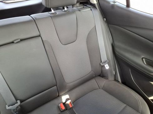 Used 2023 Buick Encore GX Select w/ Safety Package II image 18