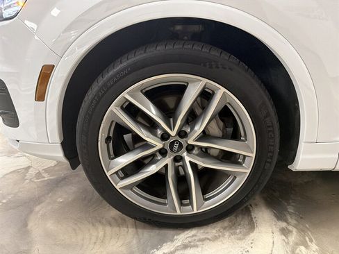 Used 2018 Audi Q7 3.0T Prestige w/ Prestige Package AWD/4WD image 7