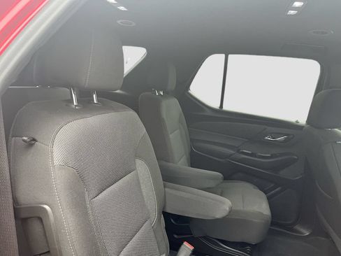 Used 2023 Chevrolet Traverse LT FWD image 27