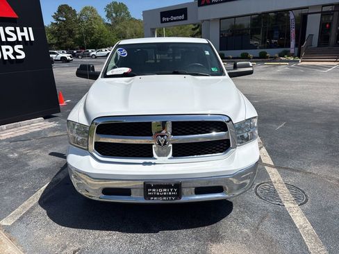 Used 2023 RAM 1500 Classic SLT w/ Trailer & Traction Group AWD/4WD image 3
