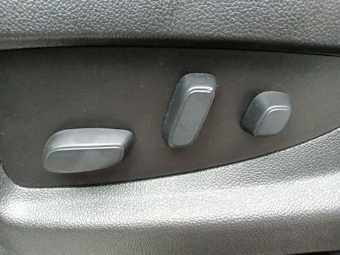 Used 2020 Chevrolet Suburban Premier RWD image 18