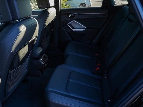 New 2025 Audi Q3 2.0T Premium image 19