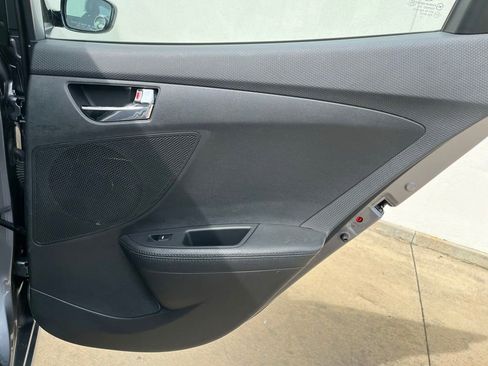 Used 2013 Hyundai Veloster w/ Style Pkg FWD image 17