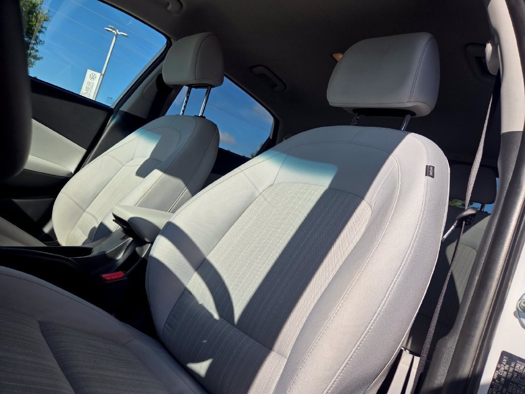 Used 2023 Hyundai Kona SEL w/ Cargo Package FWD image 11