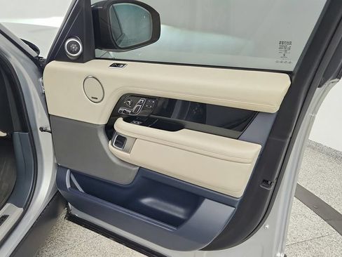 Used 2019 Land Rover Range Rover Supercharged AWD/4WD image 27