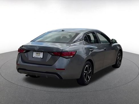 Used 2025 Nissan Sentra SV image 14