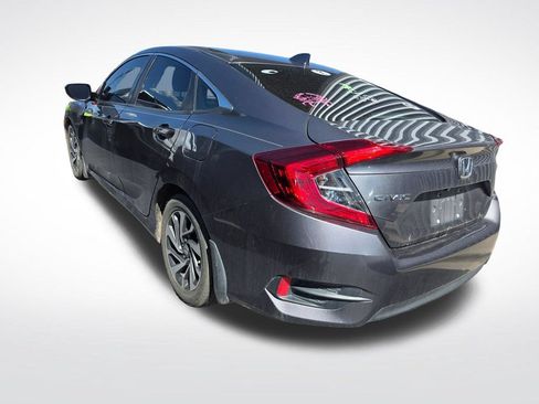 Used 2017 Honda Civic EX image 4