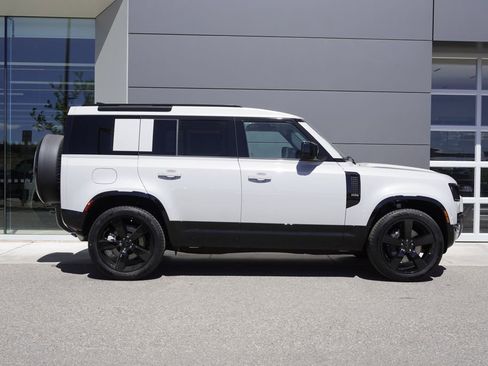 New 2026 Land Rover Defender 110 X-Dynamic SE AWD/4WD image 7