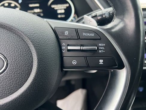 Used 2020 Hyundai Sonata Limited image 15