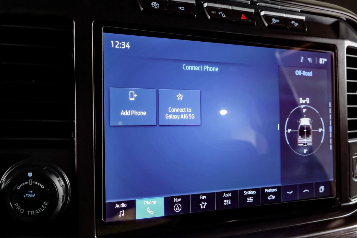 Used 2024 Ford F350 Lariat w/ Lariat Ultimate Package AWD/4WD image 29