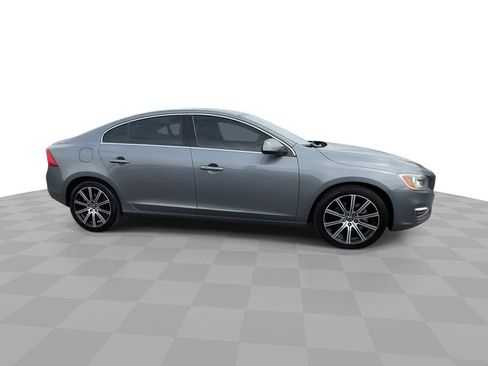Used 2017 Volvo S60 T5 Inscription w/ Technology Package AWD/4WD image 5
