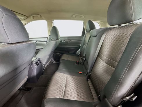 Used 2018 Nissan Rogue S AWD/4WD image 26