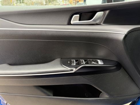 Used 2023 Kia K5 GT-Line image 36