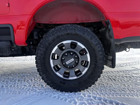 Used 2023 Ford F250 Lariat w/ Tremor Off-Road Package image 20