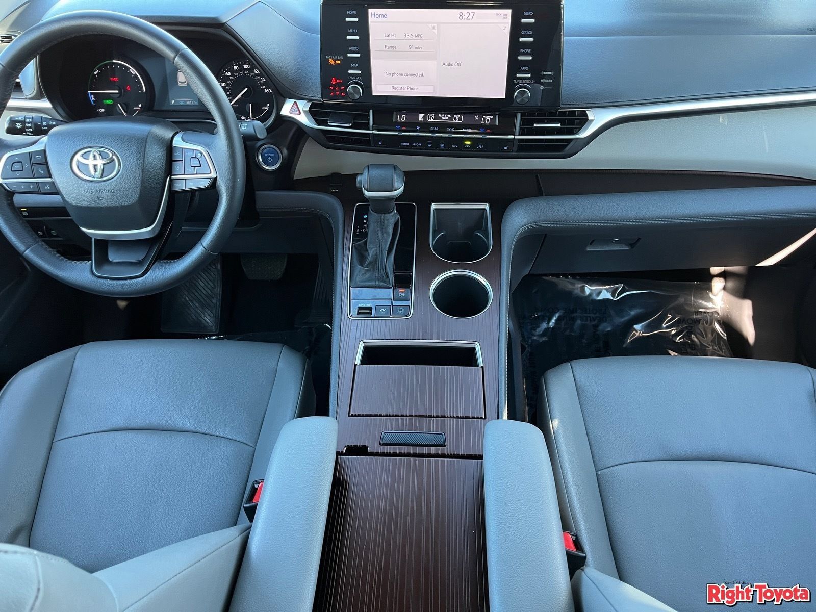 Certified 2024 Toyota Sienna XLE FWD image 18