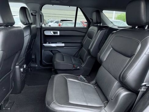 Used 2022 Ford Explorer Limited AWD/4WD image 22